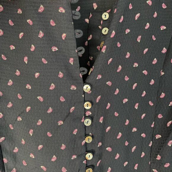 Q&A Sleeveless Blouse 1X  - Picture 6 of 14